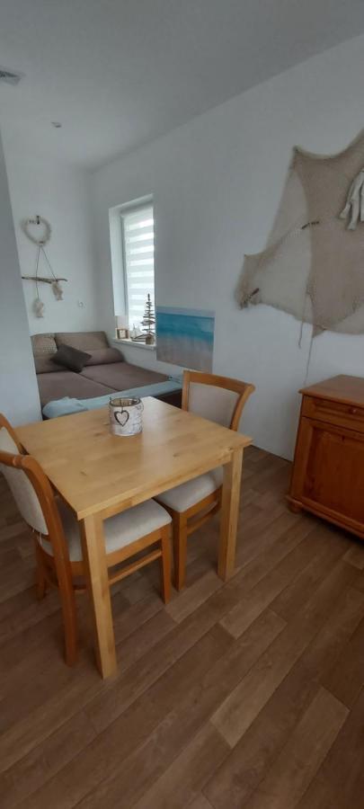 Willa Wieniotowo Apartamenty Przy Lesie I Plazy Ap Am Wald Und Strand Ustronie Morskie Luaran gambar